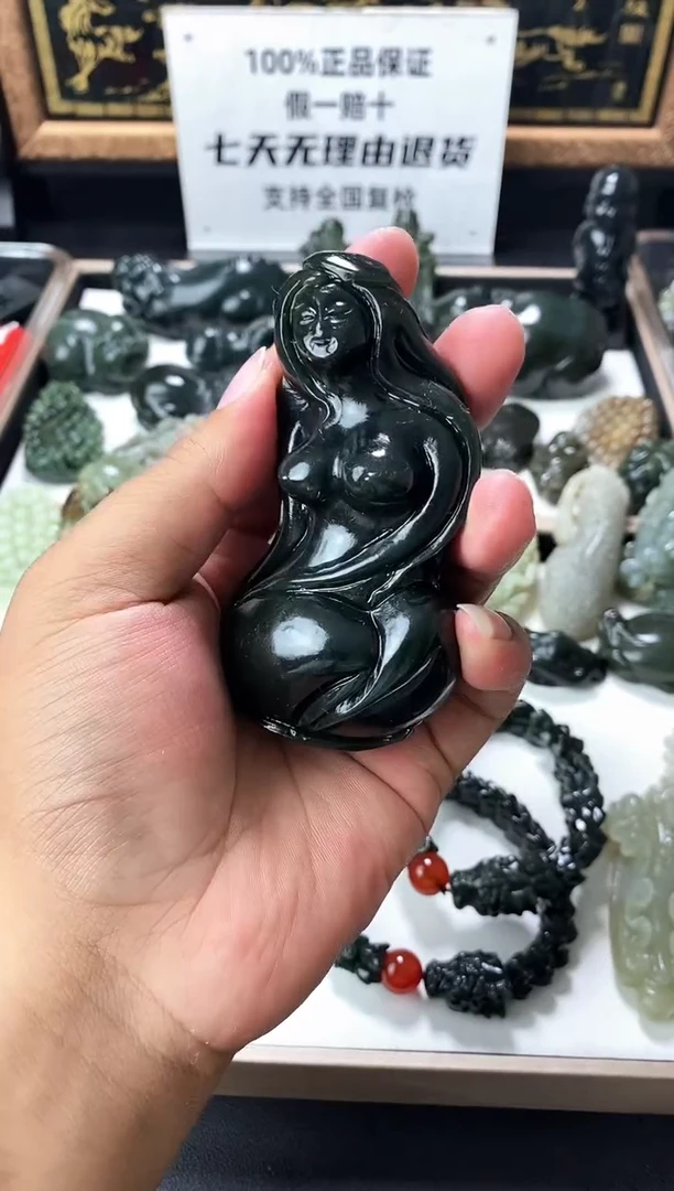 颈饰未镶嵌和田玉1