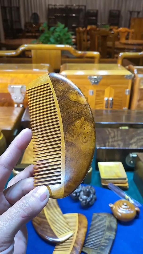 【闪购商品】金丝楠木艺小叶桢楠 半月梳