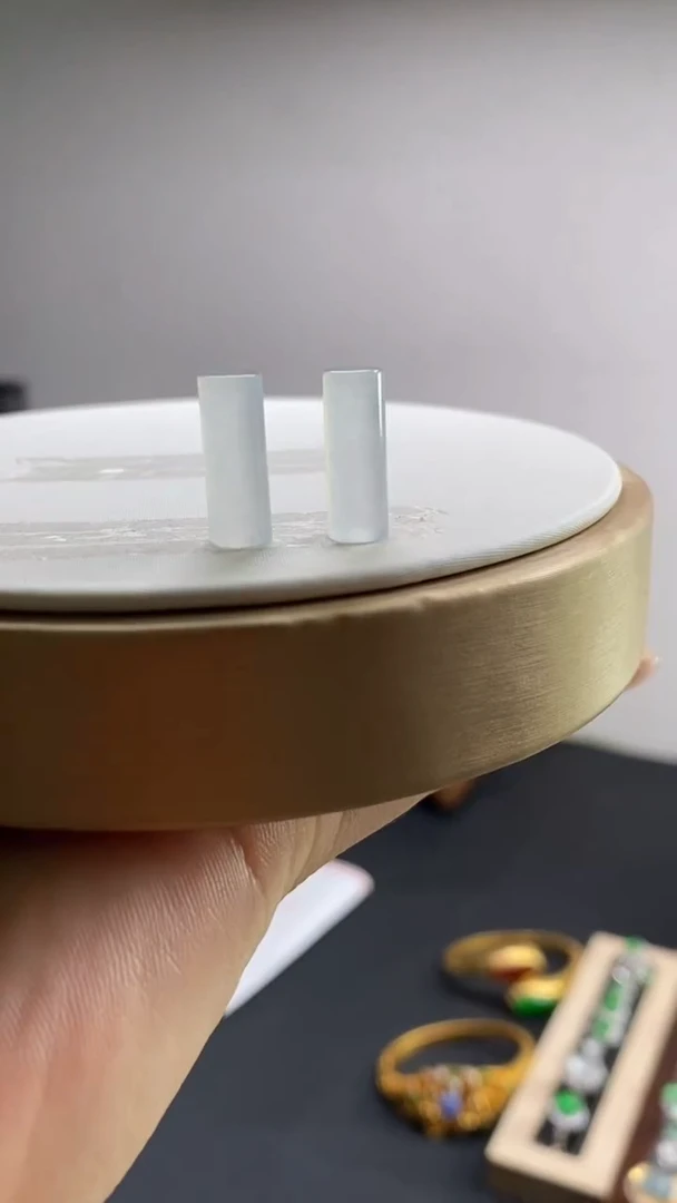 定制翡翠未镶嵌正冰桶珠