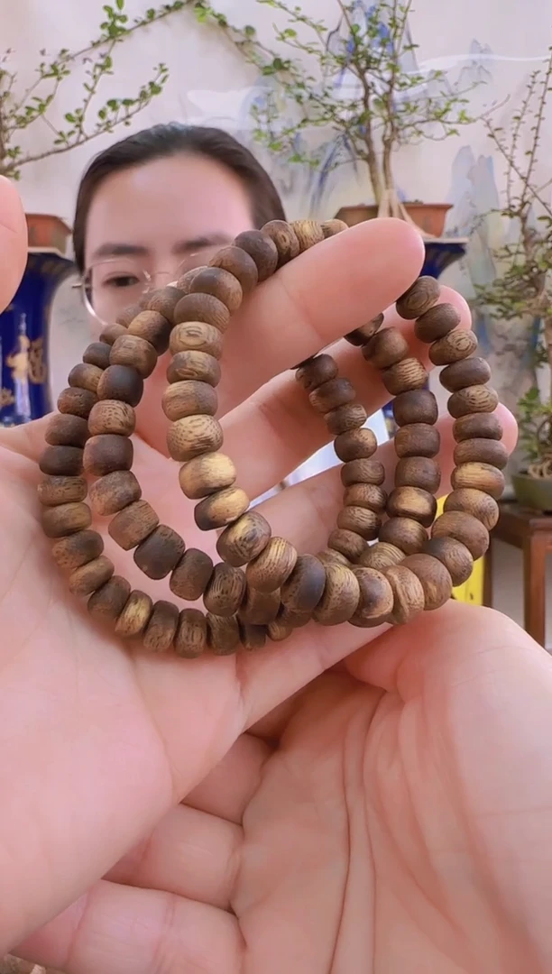 【闪购商品】沉香手串海南绿奇楠乌身虫漏随型算盘单圈多样性发一