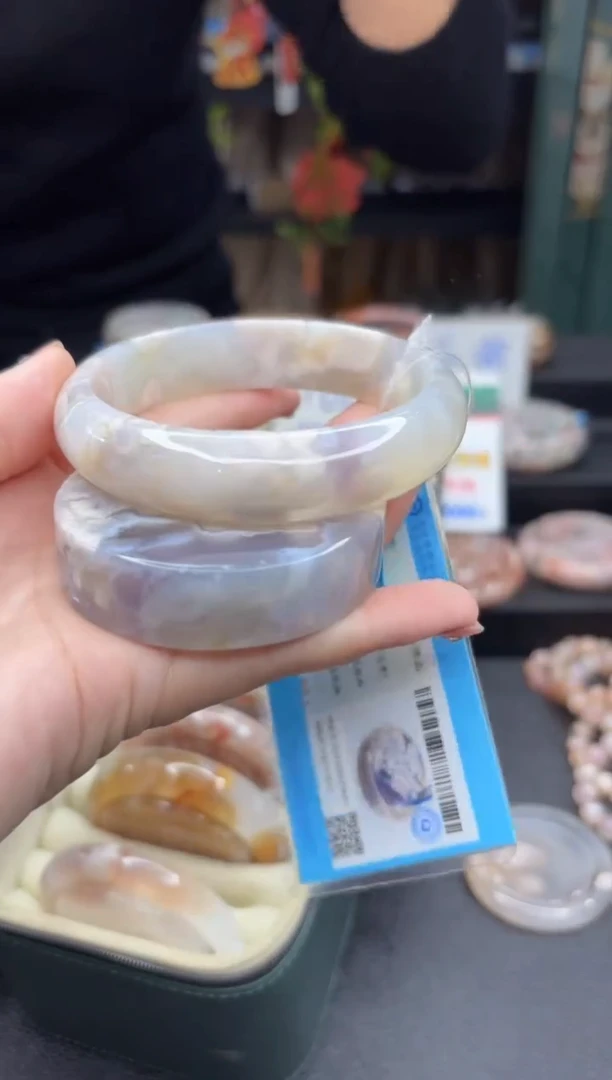 【闪购商品】石英质玉手镯未镶嵌31（66圈赠送镯心）