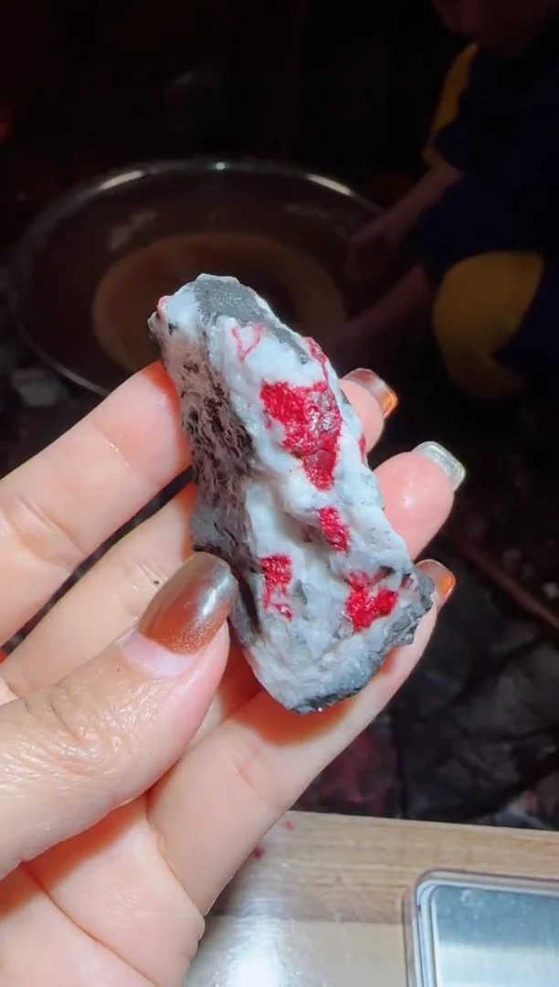 天然辰砂朱砂毛料4