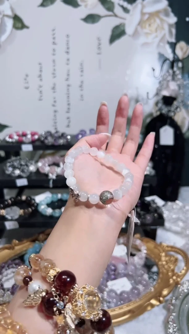 【闪购商品】水晶手链未镶嵌天然水晶默认微瑕 多样性发货发其一