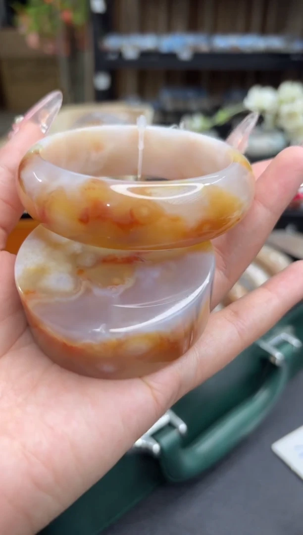 未镶嵌手镯石英质玉27(60圈赠送镯心)