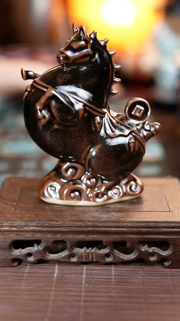 马上有钱 钧瓷摆件 棕色