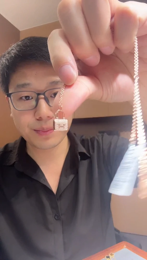 【闪购商品】钻石套链18K金镶嵌k玫康康包套链GHJ