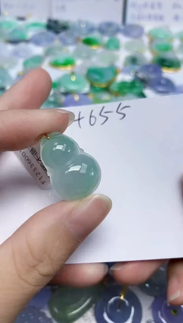 翡翠未镶嵌颈饰天然缅甸翡翠A货