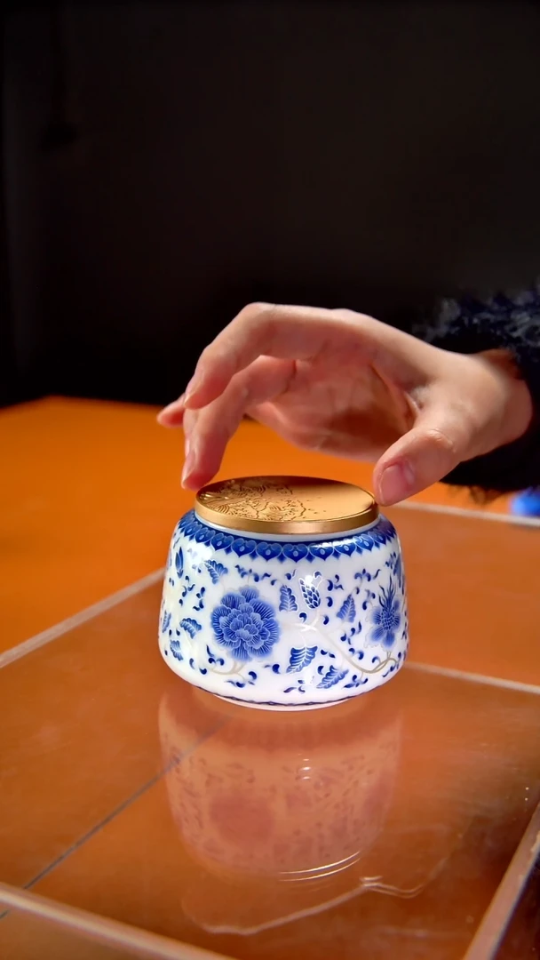 其他陶瓷《言泥陶瓷》新品描银缠枝莲系列 小茶罐