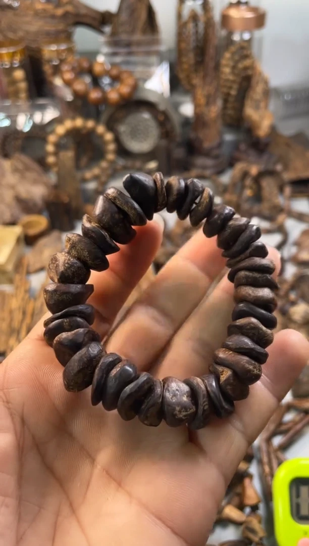 沉香碎屑沉香越南芽庄25.8克沉水