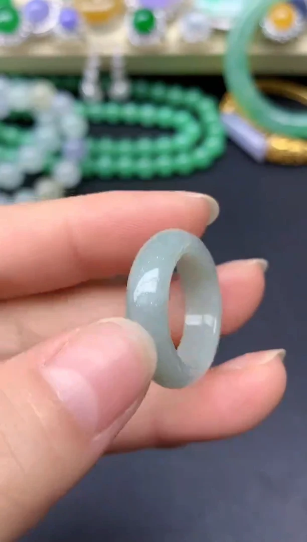 未镶嵌戒圈翡翠44-雪姐翡翠天天见