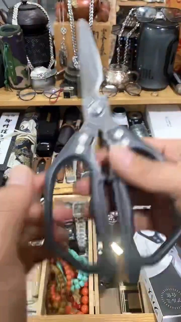 瓷片闪购商品  如图所示