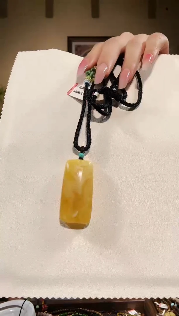 琥珀颈饰未镶嵌项链