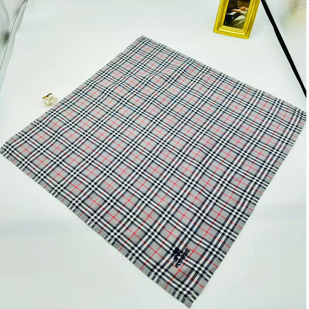 95新 BURBERRY/博柏利 海囤/巴宝莉/丝巾/yy09560