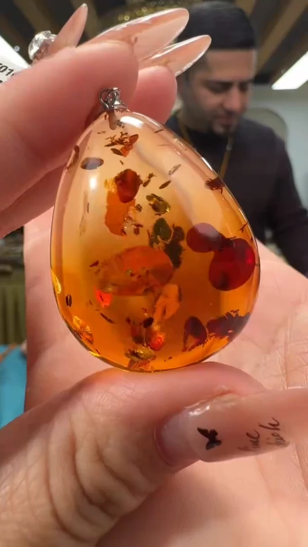 【闪购商品】琥珀吊坠(不含链)未镶嵌天然琥珀蜜蜡