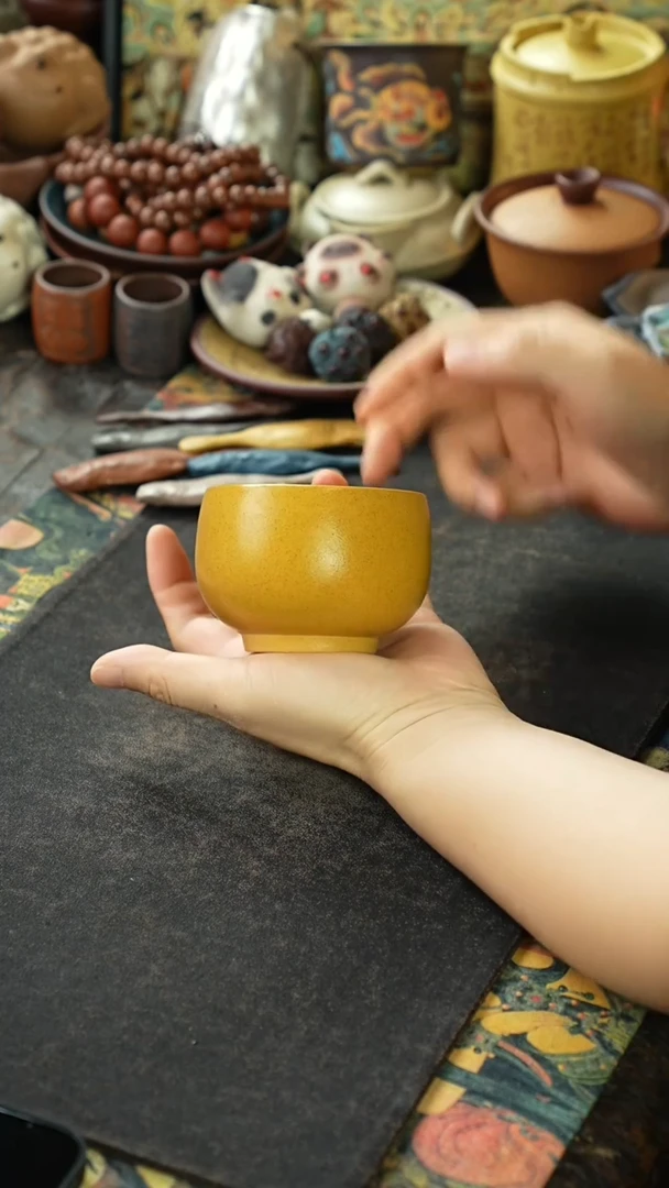 黄金段光素紫砂杯