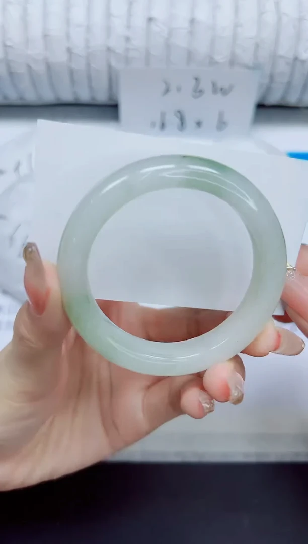 石英质玉手镯未镶嵌312/52