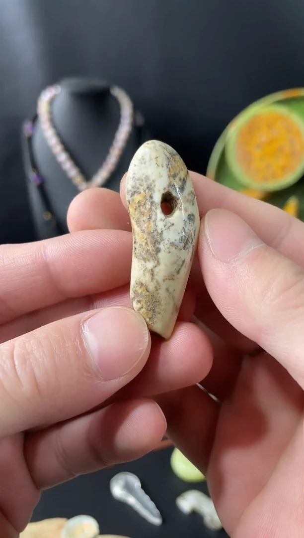 未镶嵌岫岩河磨玉（透闪石质玉）挂件雪****匠1