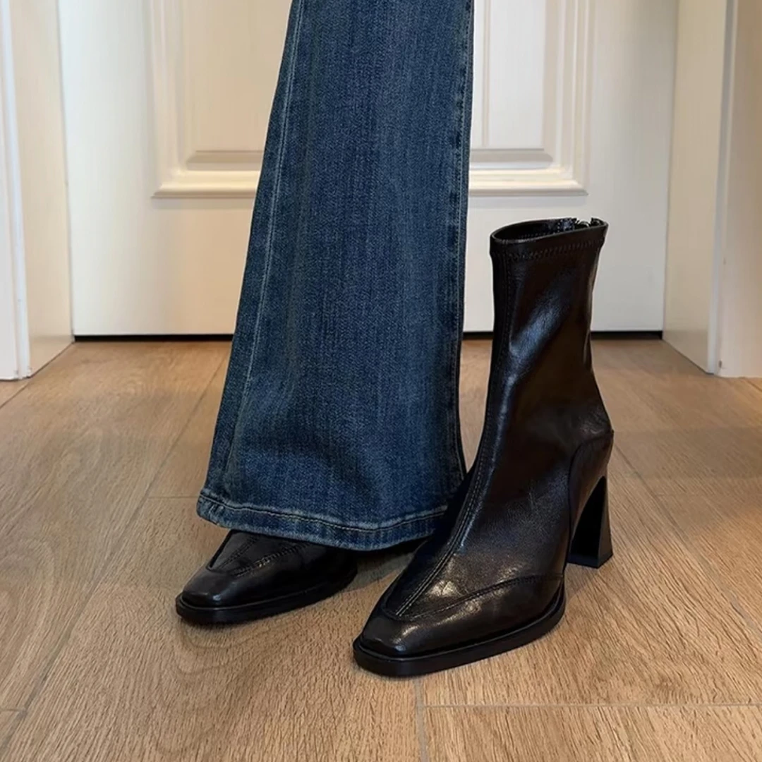 软皮高跟鞋短靴女2025秋冬季新款方头马丁靴黑色法式粗跟时装靴子