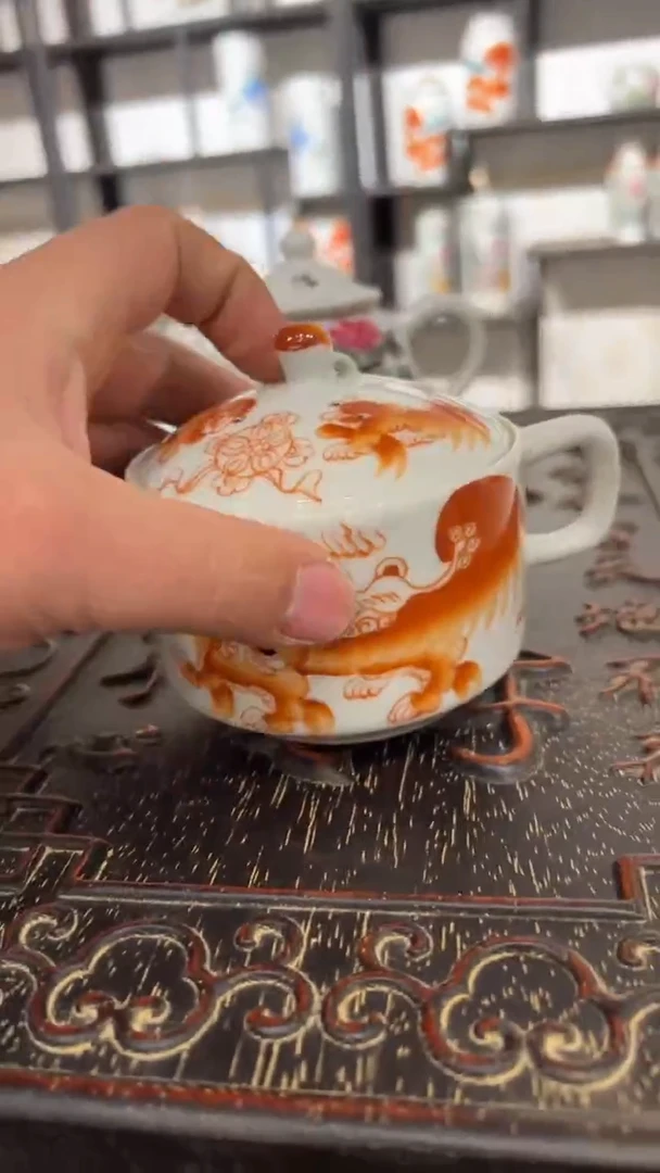 摆件瓷摆件瓷摆件狮子大盖壶