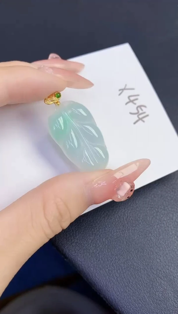 颈饰未镶嵌翡翠缅甸天然翡翠A货