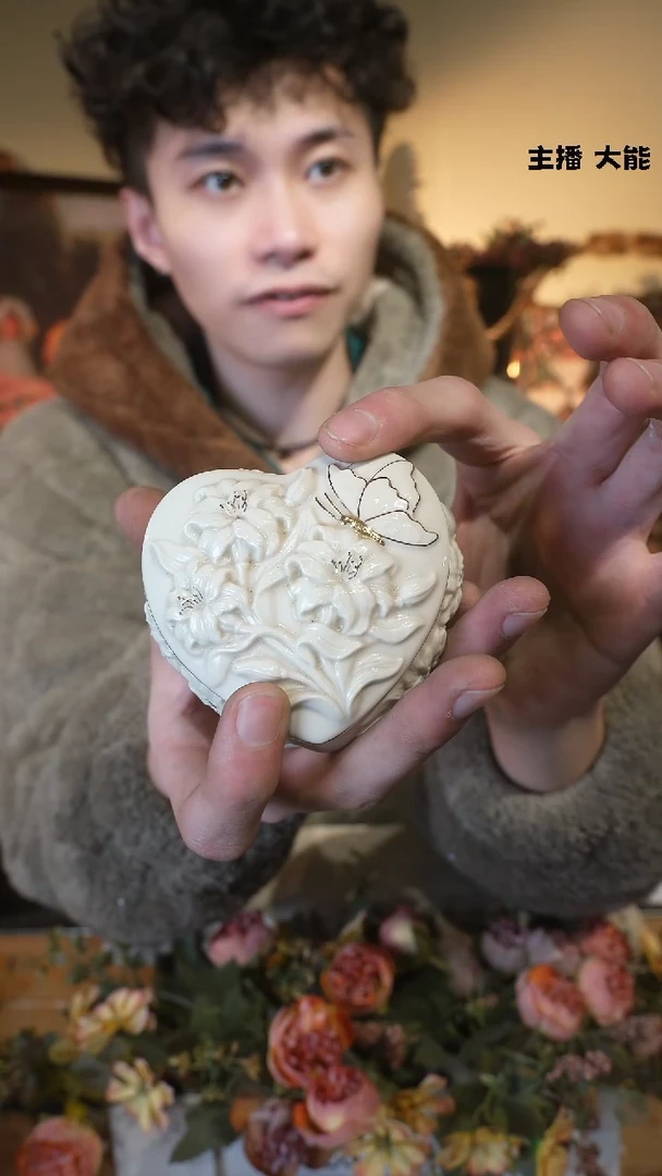 【闪购商品】默认微瑕高端树脂陶瓷摆件W