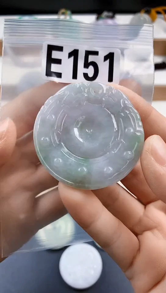 颈饰未镶嵌翡翠天然翡翠吊坠挂件