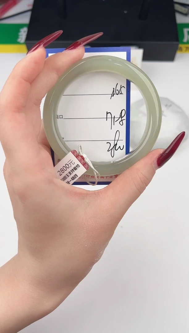 未镶嵌手镯和田玉65颜色微差无瑕