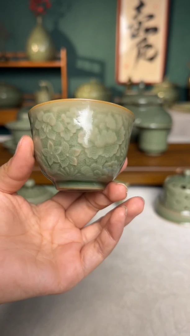 其他耀州窑秘色百花主人杯1只