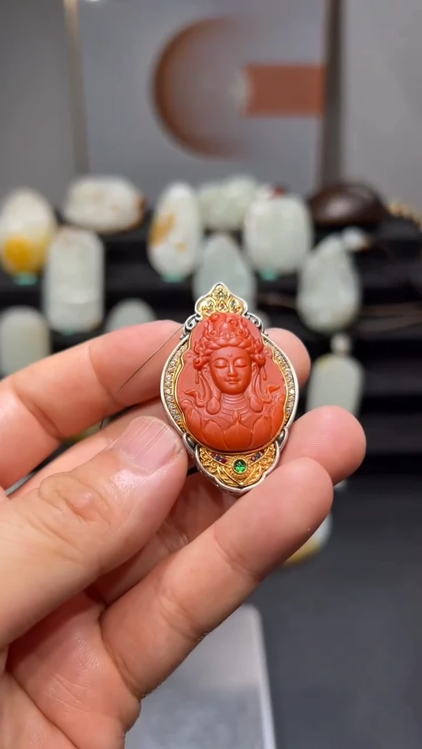 南红玛瑙足银镶嵌挂件其他