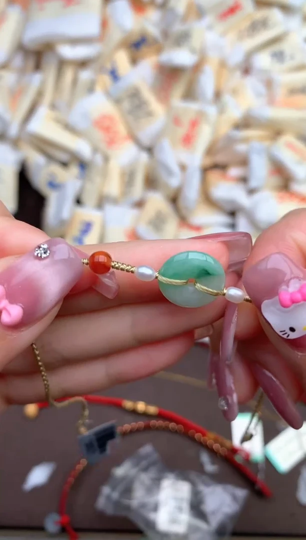 【闪购商品】翡翠手绳未镶嵌 —