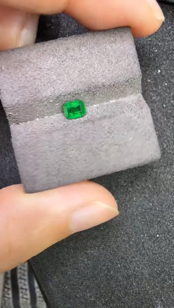 未镶嵌定制定制祖母绿天然沃顿绿0.4克拉