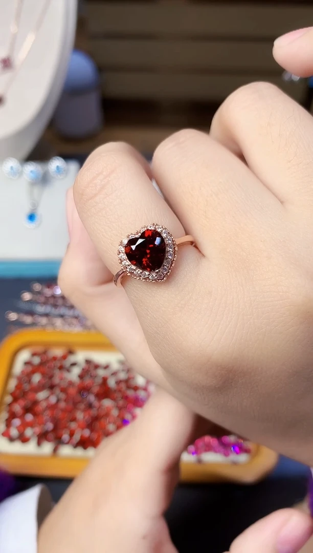 银S925镶嵌戒指石榴石天然