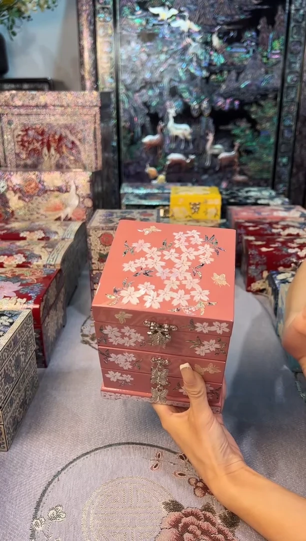 满贝底·弘贝雅螺钿漆器文化馆
