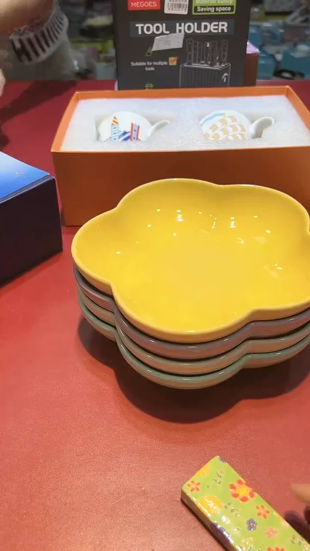 【闪购商品】瓷片锅碗瓢盆一件不剩