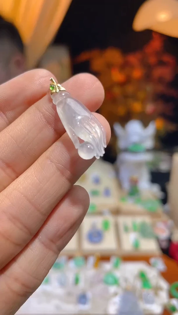 【闪购商品】翡翠颈饰18K金镶嵌假一赔三