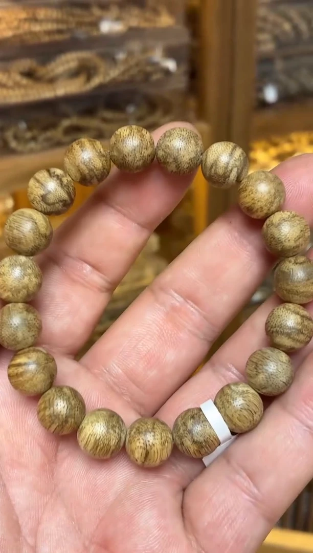 沉香手串 菩萨棋圆珠单圈蟒皮纹1.1多样性发其一