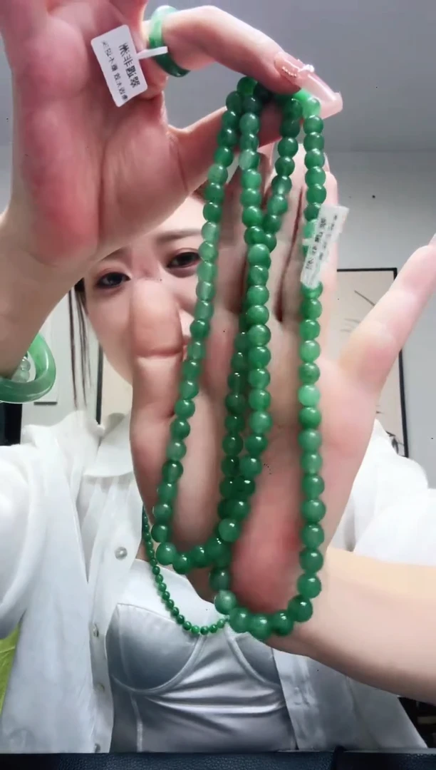 石英质玉（非洲翠）1未镶嵌棉*糖/9111