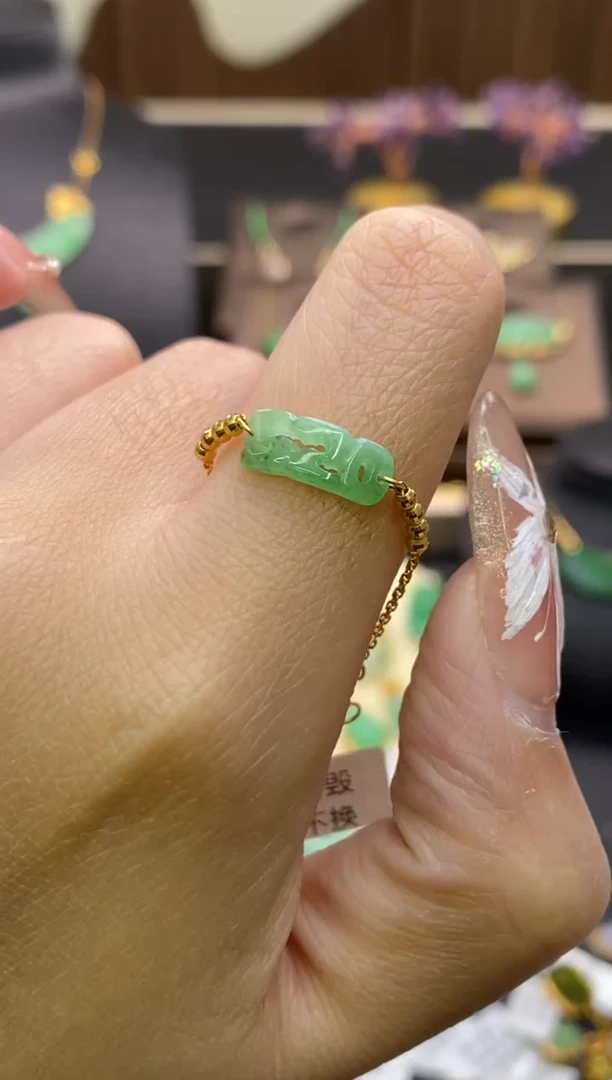 【闪购商品】翡翠颈饰18K金镶嵌净货11963