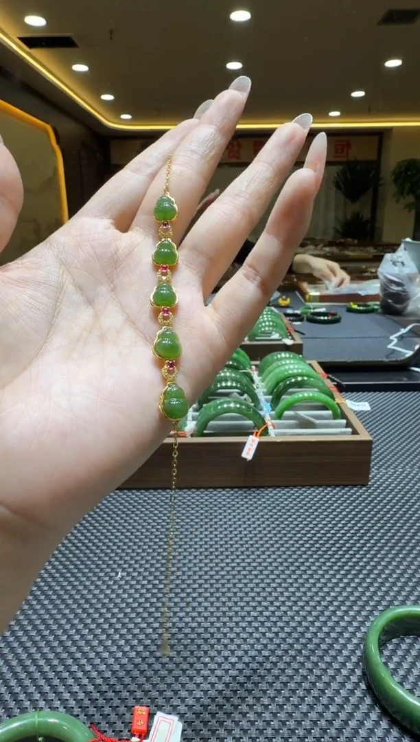 颈饰未镶嵌和田玉手链