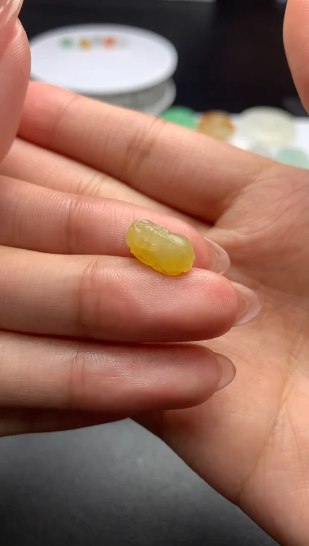 【闪购商品】定制翡翠未镶嵌毛货