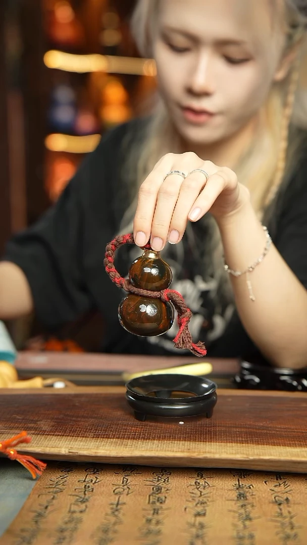 167号开口漂漆小手捻葫芦