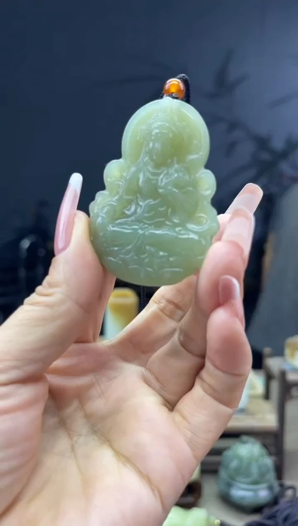 颈饰未镶嵌和田玉1