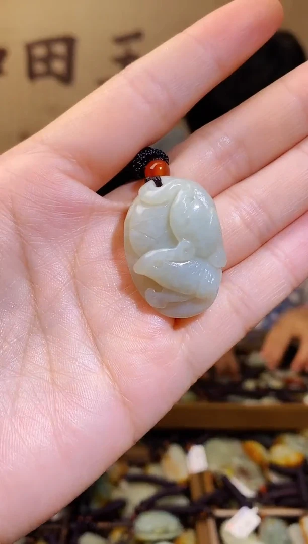 和田玉未镶嵌颈饰1