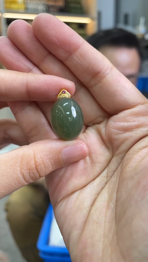 和田玉18K金镶嵌颈饰多样性发一件