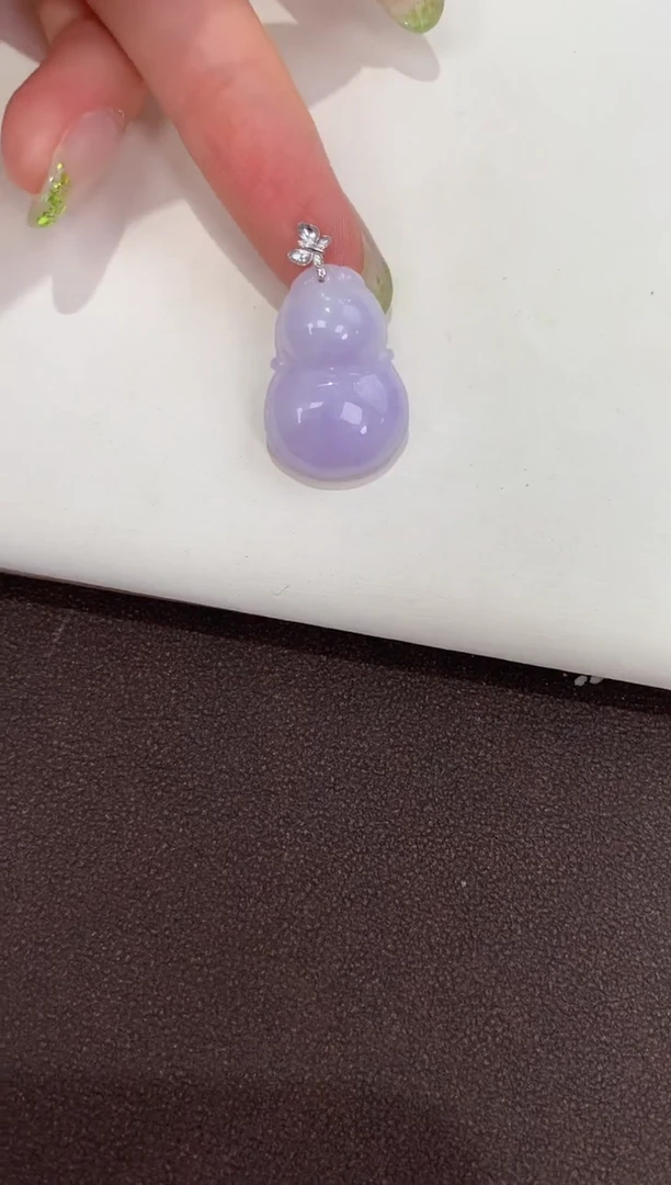 颈饰18K金镶嵌翡翠天然缅甸a货翡翠