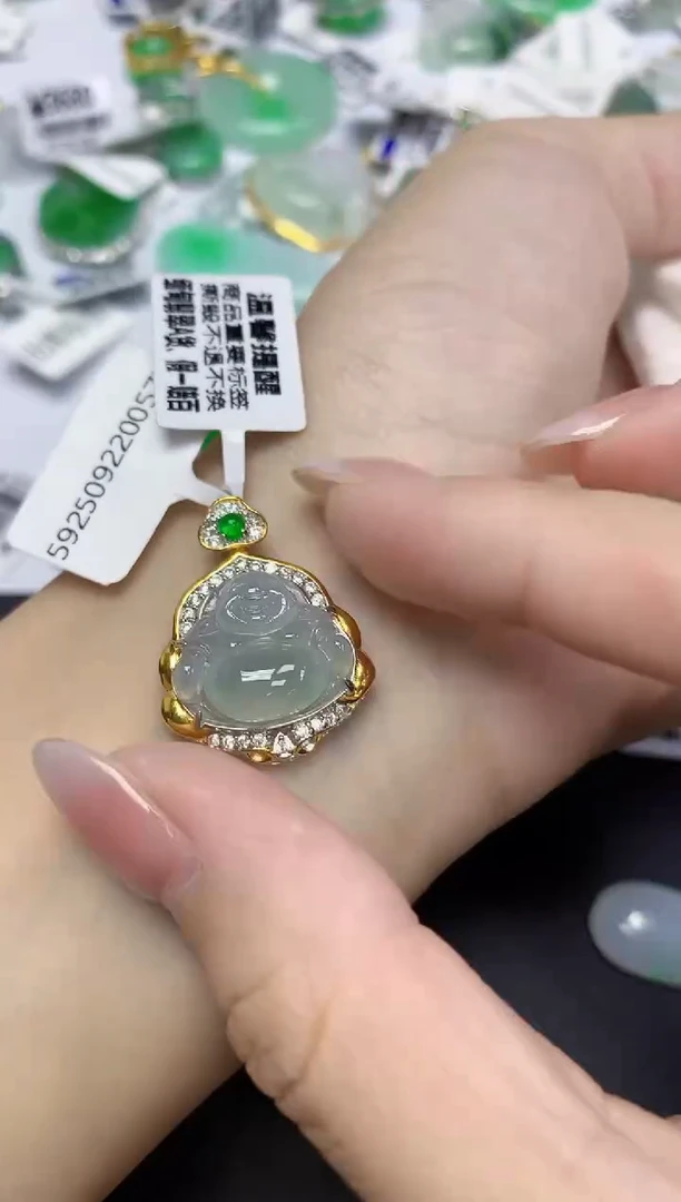 颈饰未镶嵌翡翠天然缅甸翡翠A货多样性发一件