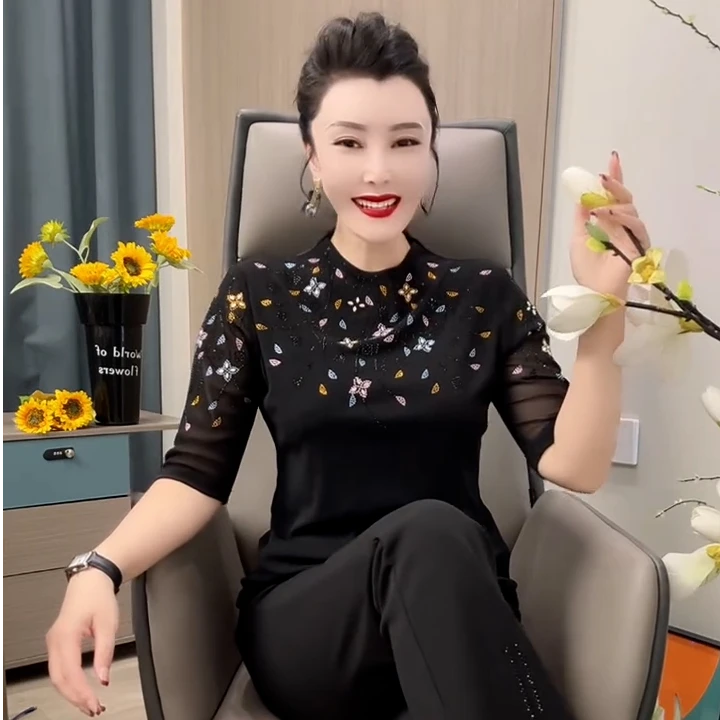 大码中老年秋季新款网纱中袖妈妈衫遮肉显瘦烫钻爆款五分袖打底衫