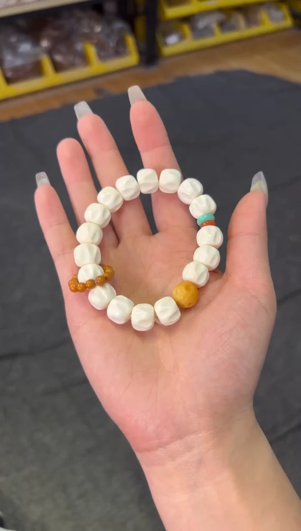 【闪购商品】石英质玉（黄龙玉）手链未镶嵌百香籽牛骨黄龙玉