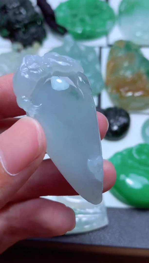 翡翠未镶嵌颈饰天然翡翠