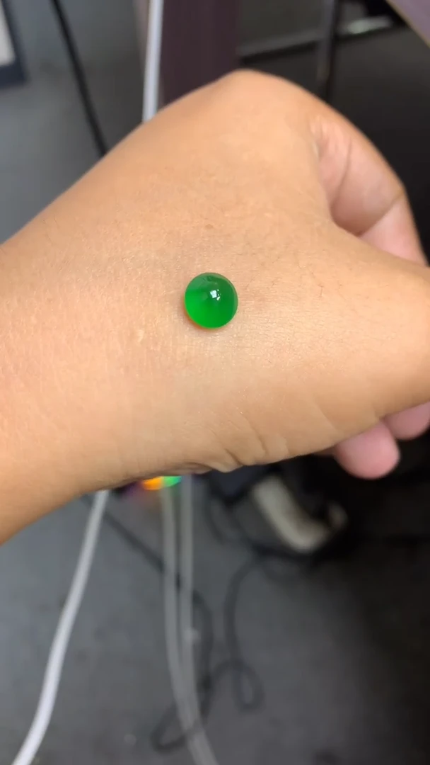 未镶嵌定制翡翠坐**起毛货